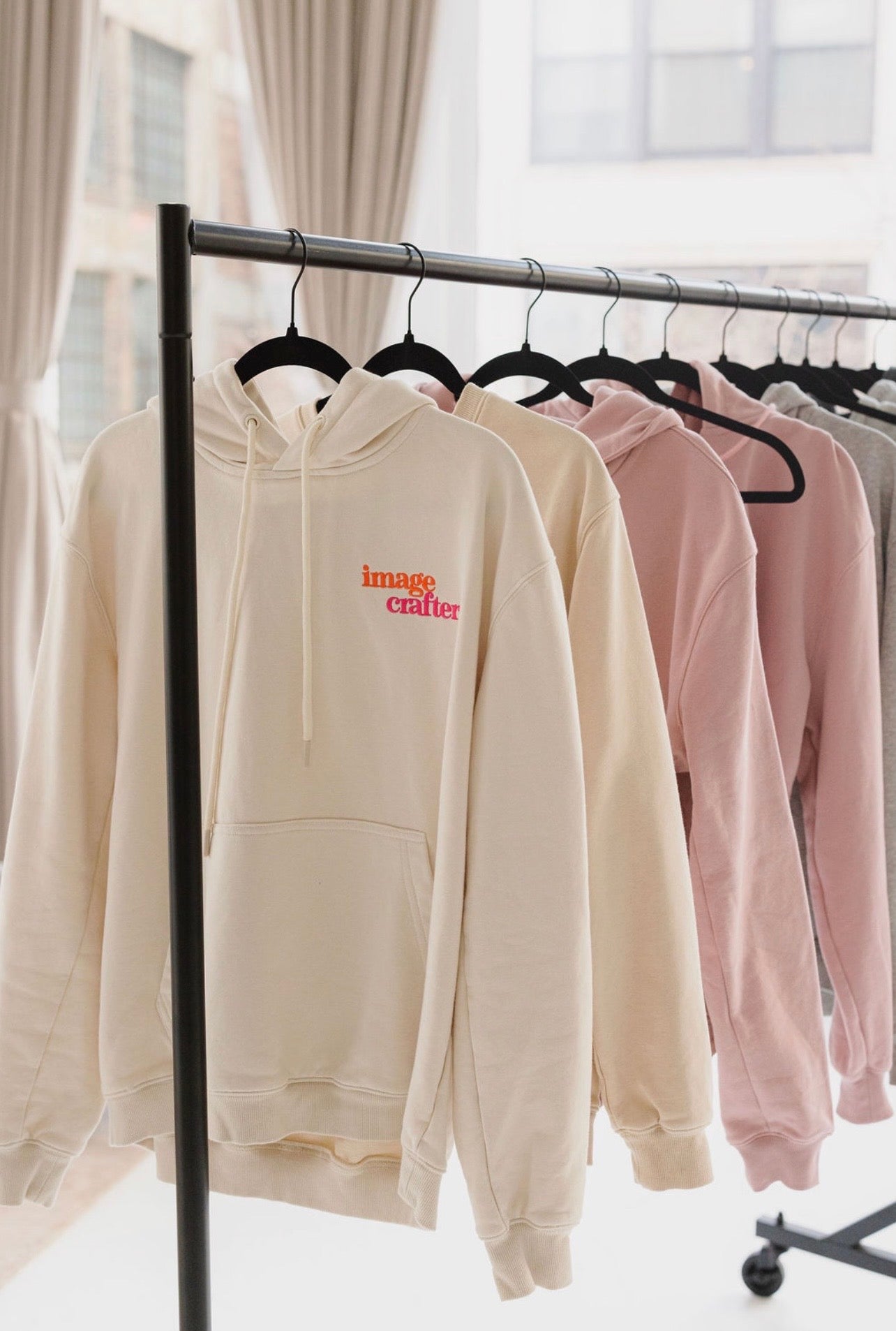Regular Pink Hoodie - Artsy Logo
